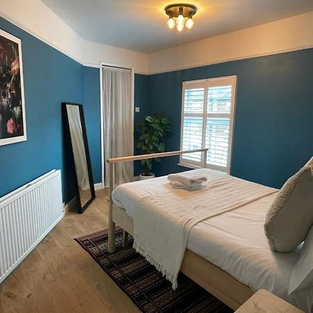 Hoole House- Bright And Modern 2 Bedroom House, Close To Chester Train Station And The City Centre Εξωτερικό φωτογραφία
