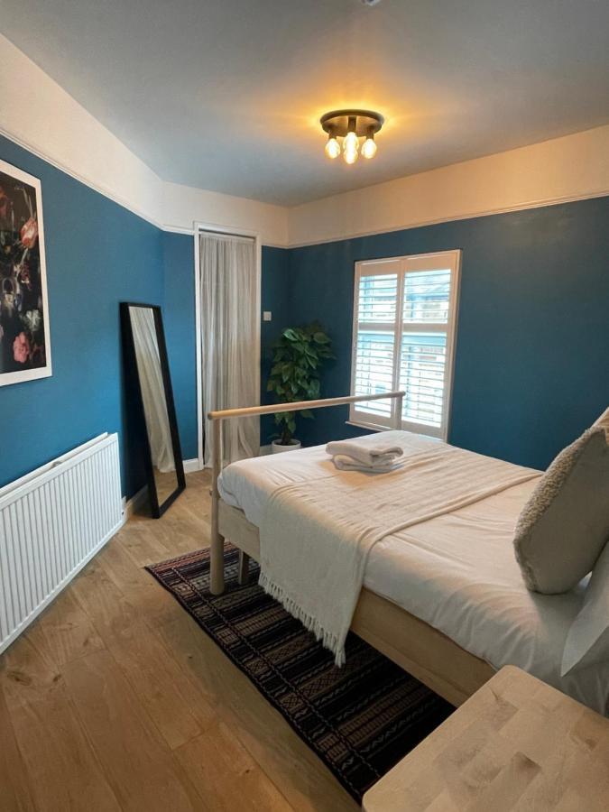 Hoole House- Bright And Modern 2 Bedroom House, Close To Chester Train Station And The City Centre Εξωτερικό φωτογραφία
