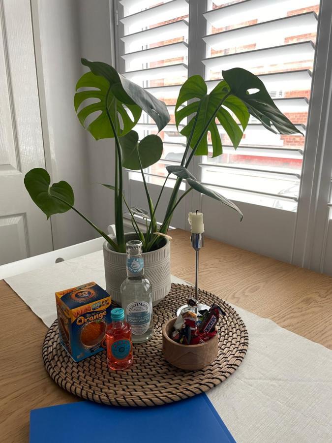 Hoole House- Bright And Modern 2 Bedroom House, Close To Chester Train Station And The City Centre Εξωτερικό φωτογραφία